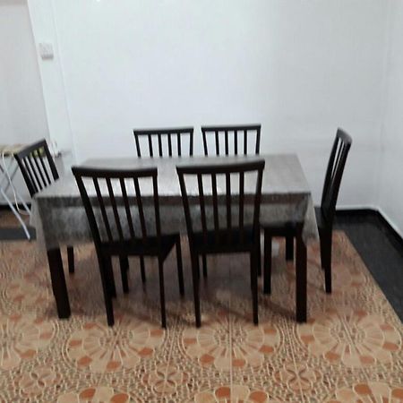 Nur Muslim Homestay At โกตาบารู ภายนอก รูปภาพ