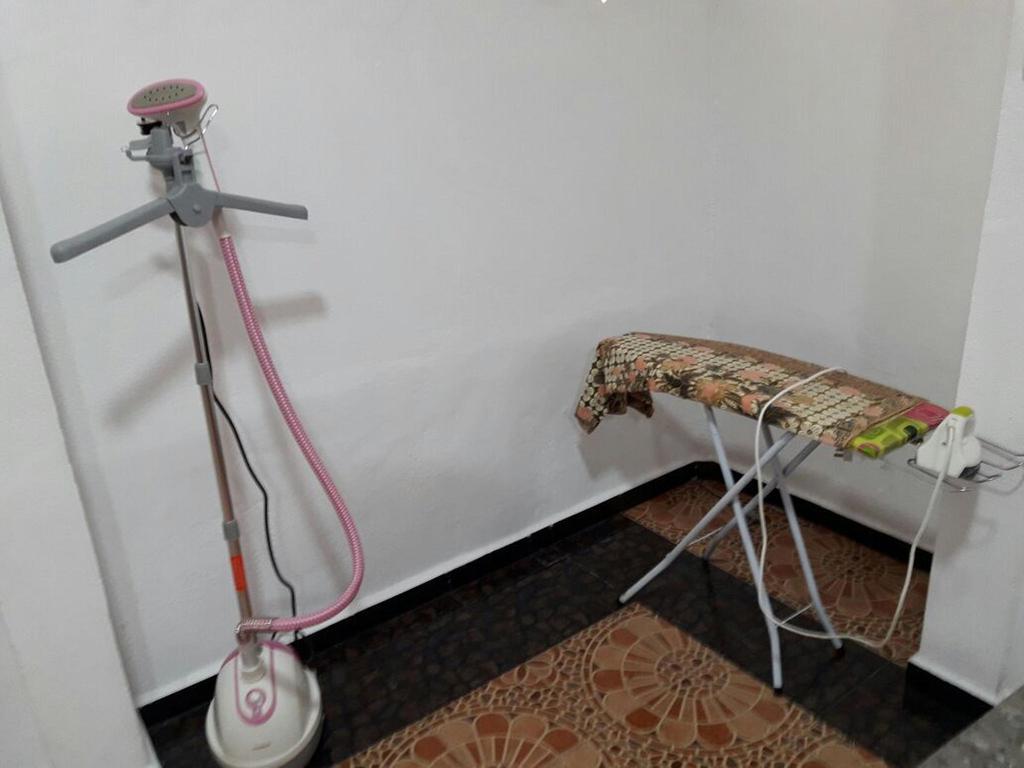 Nur Muslim Homestay At โกตาบารู ภายนอก รูปภาพ